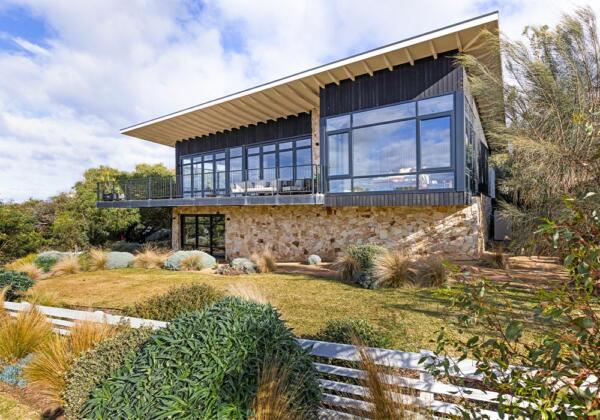 Bdh-birrell-house-1000x700-top